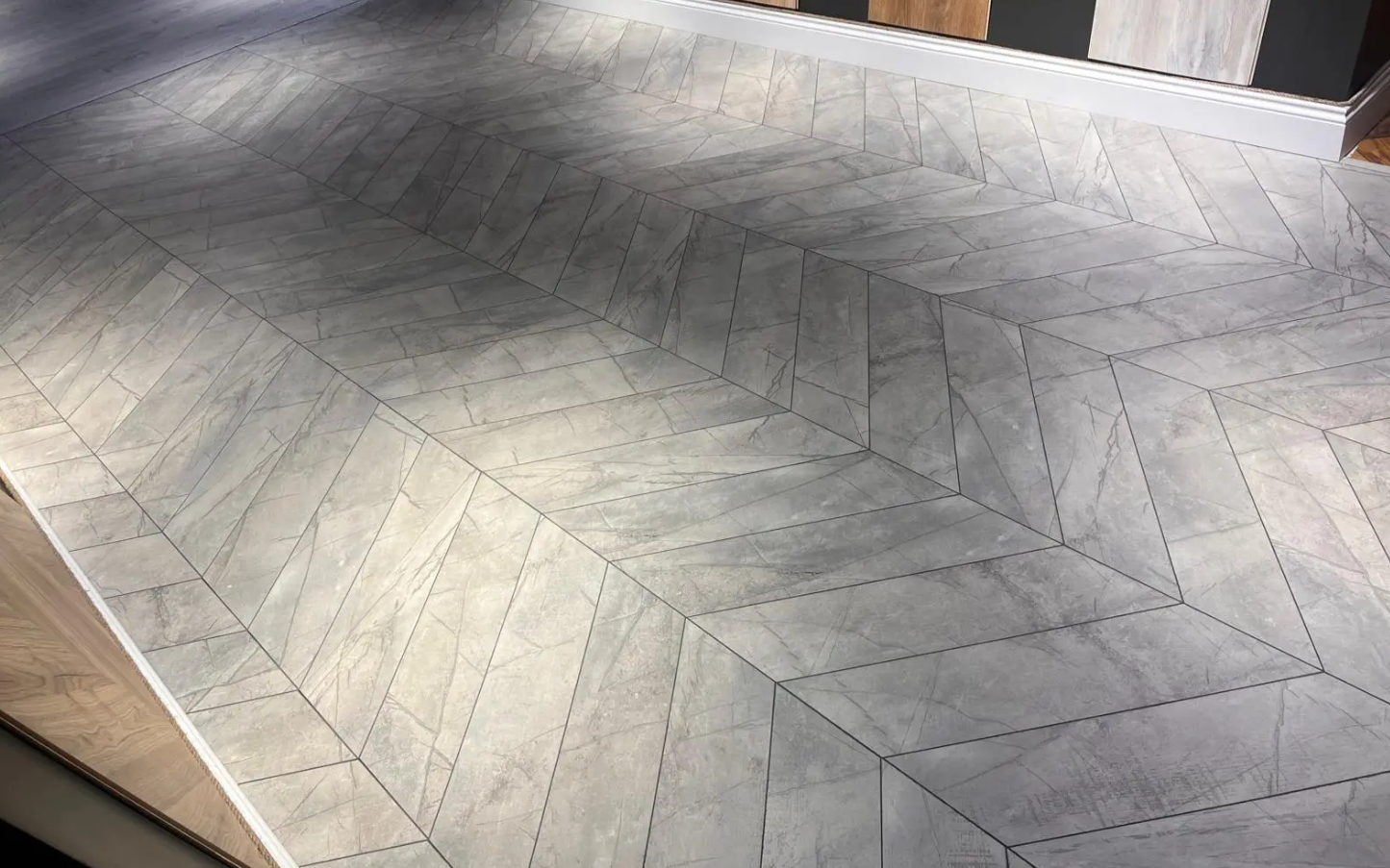 Aston Louis Brera Nitro Light Chevron Macar Laminant Parke