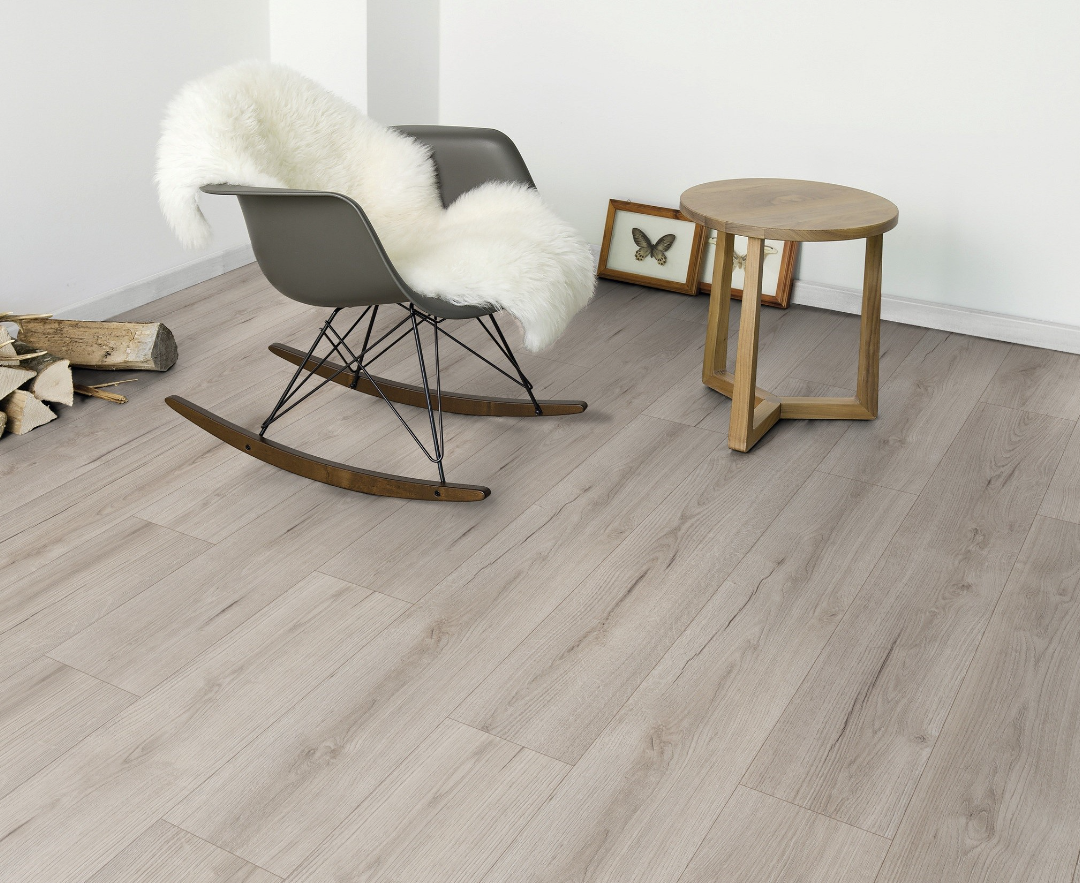 Kaindl Derzli Laminant Parke 8mm Natural Touch Evoke Claymono K4426 Wide Plank